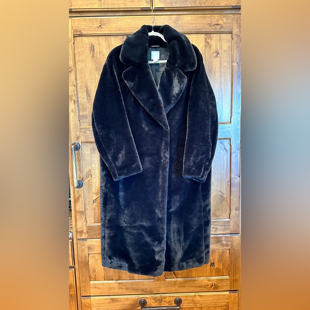 H&M Faux Fur Oversized Black Coat